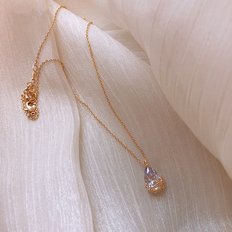 18K Water Droplet Pendant
